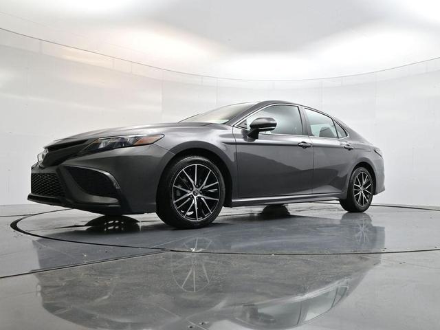 Photo of 2023 Gray Toyota Camry