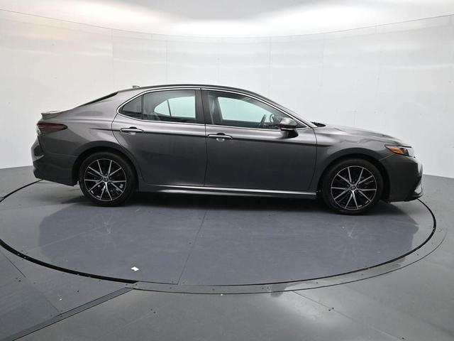 Photo of 2023 Gray Toyota Camry