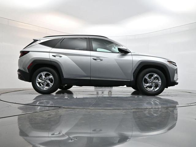Photo of 2024 Shimmering Silver Hyundai TUCSON