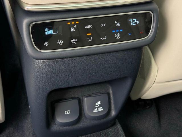 Photo of 2025 Uyuni White Genesis GV80