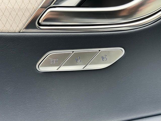 Photo of 2025 Uyuni White Genesis GV80