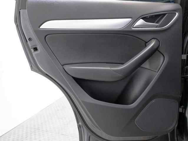 Photo of 2018 Daytona Gray Pearl Audi Q3