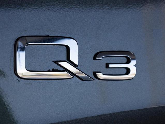 Photo of 2018 Daytona Gray Pearl Audi Q3