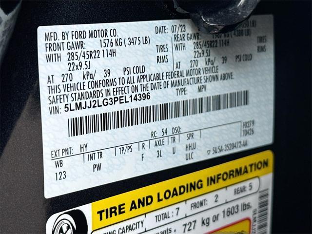 Photo of 2023 Starlight Lincoln Navigator