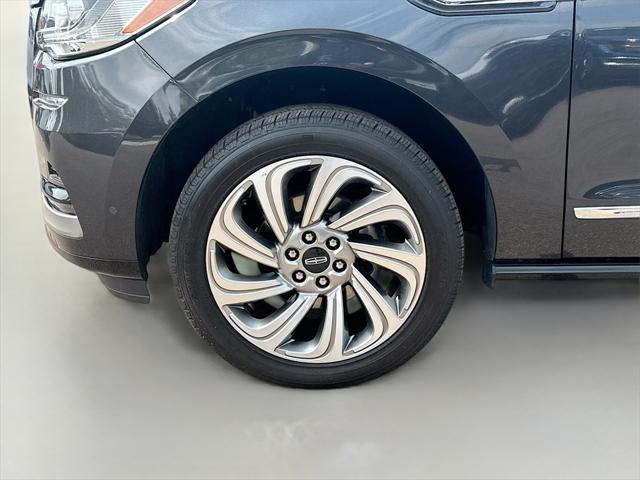 Photo of 2023 Starlight Lincoln Navigator