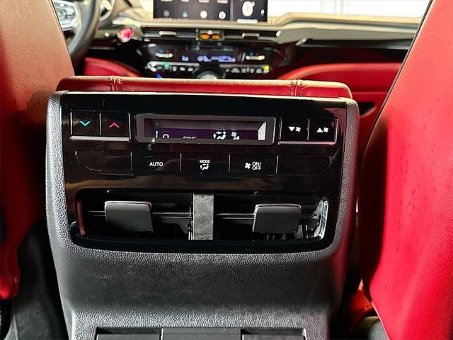 Photo of 2022 Liquid Carbon Metallic Acura MDX