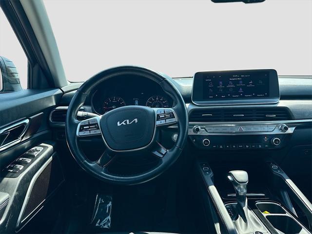 Photo of 2022 Dark Moss Kia Telluride