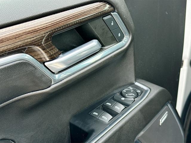 Photo of 2022 Silver Ice Metallic Chevrolet Silverado 1500
