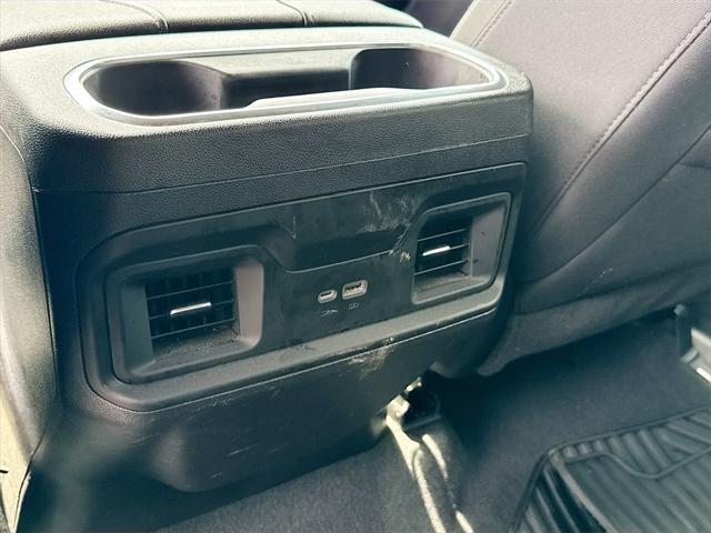 Photo of 2022 Silver Ice Metallic Chevrolet Silverado 1500
