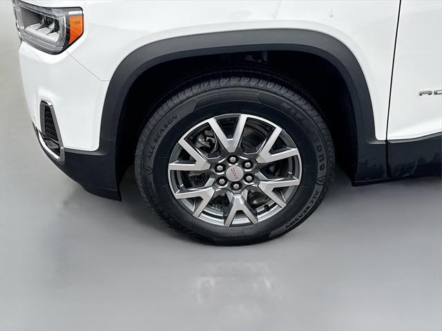 Photo of 2023 Summit White GMC Acadia