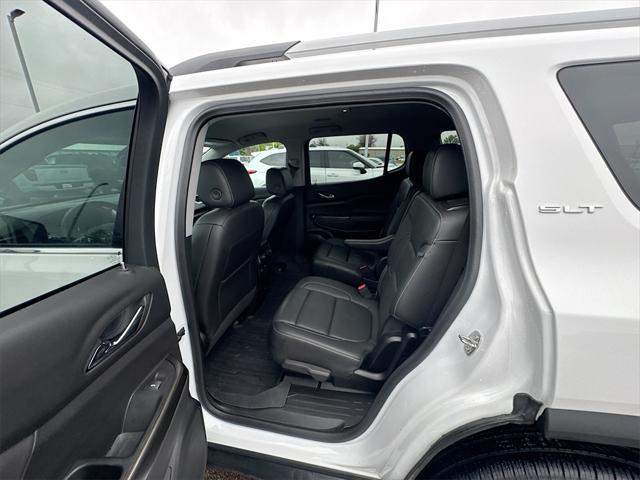 Photo of 2023 Summit White GMC Acadia