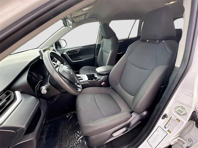 Photo of 2024 Ice Cap Toyota RAV4