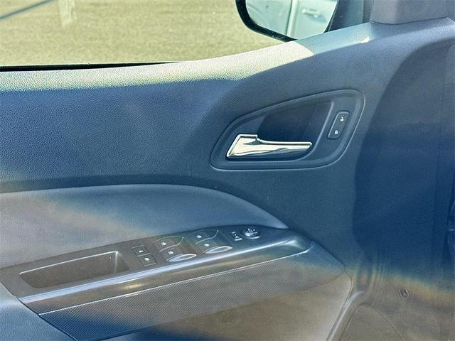 Photo of 2021 Black Chevrolet Colorado