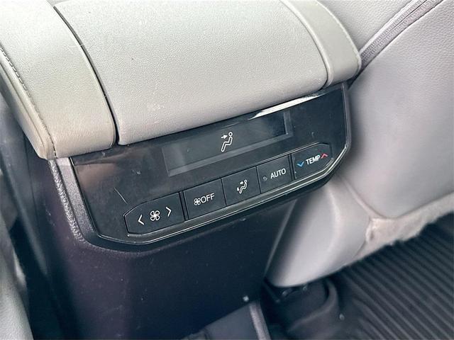 Photo of 2021 Celestial Silver Metallic Toyota Highlander
