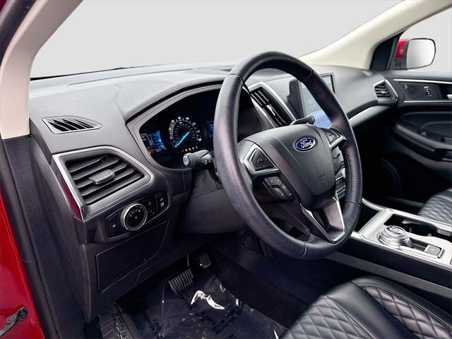 Photo of 2024 Red Metallic Ford Edge