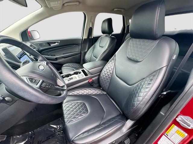 Photo of 2024 Red Metallic Ford Edge