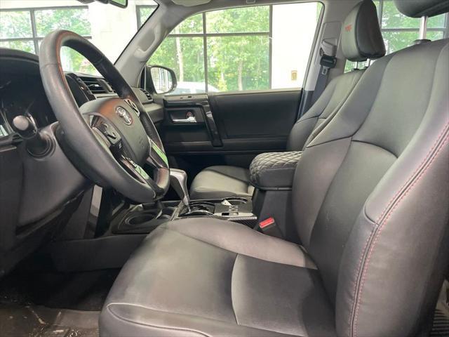 Photo of 2024 Midnight Black Metallic Toyota 4Runner