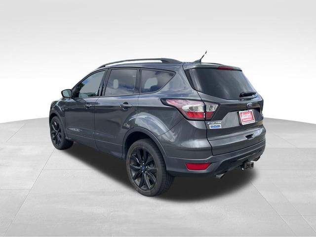 Photo of 2017 Magnetic Ford Escape