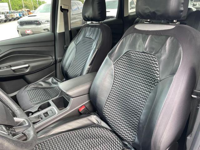 Photo of 2017 Magnetic Ford Escape