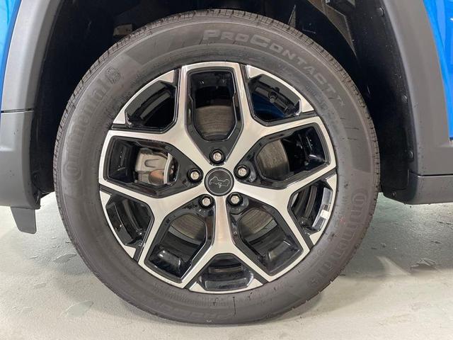 Photo of 2025 Hydro Blue Pearlcoat Jeep Compass