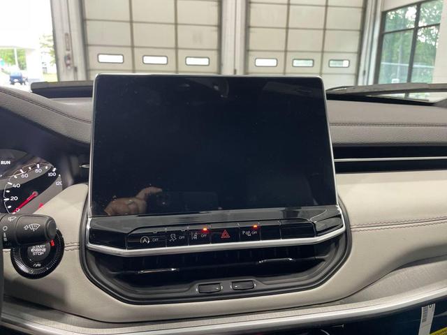 Photo of 2025 Hydro Blue Pearlcoat Jeep Compass