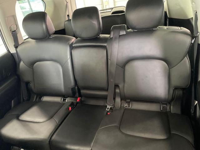 Photo of 2021 Aspen White Tricoat Nissan Armada