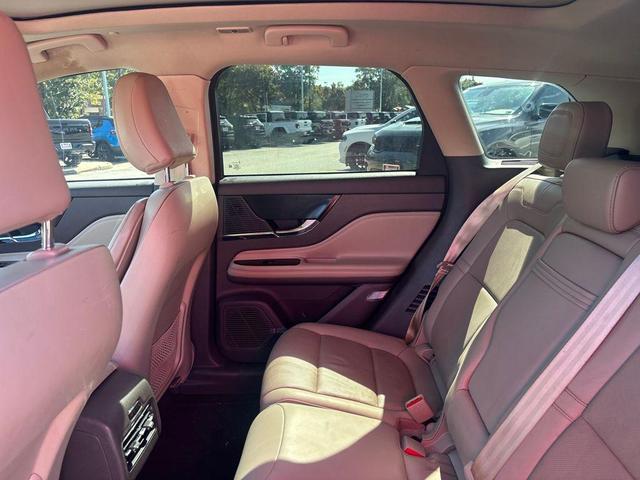 Photo of 2022 Asher Gray Metallic Clearcoat Lincoln Corsair