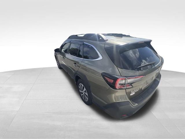Photo of 2025 Autumn Green Metallic/Crystal Black Silica Subaru Outback
