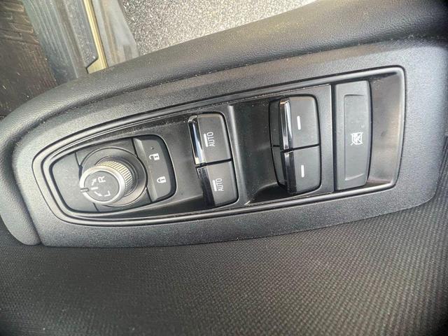 Photo of 2025 Autumn Green Metallic/Crystal Black Silica Subaru Outback