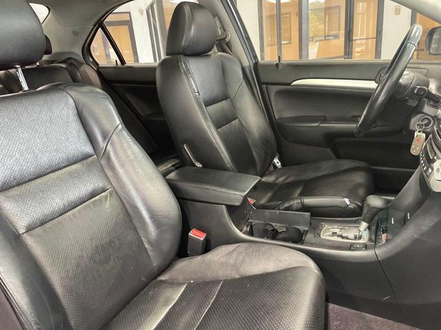 Photo of 2004 Arctic Blue Metallic Acura TSX