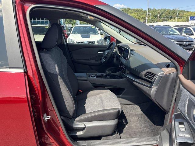 Photo of 2023 Scarlet Ember Nissan Rogue