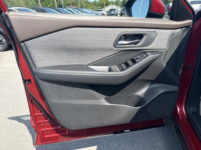 Photo of 2023 Scarlet Ember Nissan Rogue