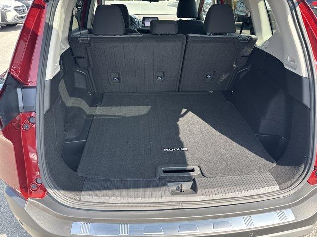 Photo of 2023 Scarlet Ember Nissan Rogue