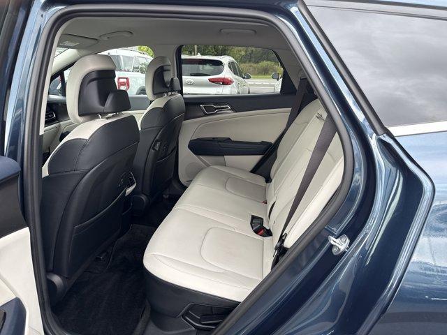 Photo of 2023 Blue Kia Sportage Hybrid