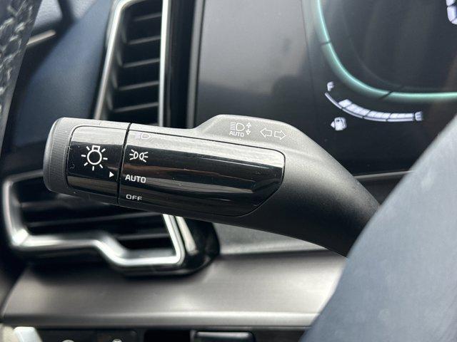 Photo of 2023 Blue Kia Sportage Hybrid