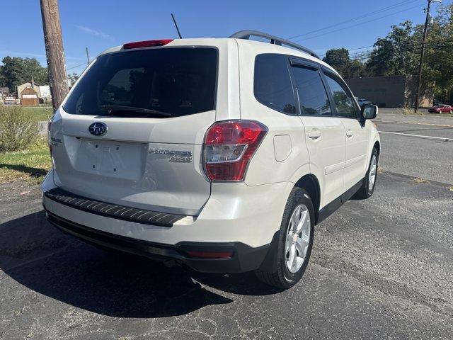 Photo of 2015 Satin White Pearl Subaru Forester