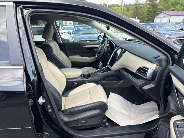 Photo of 2022 Crystal Black Silica Subaru Outback