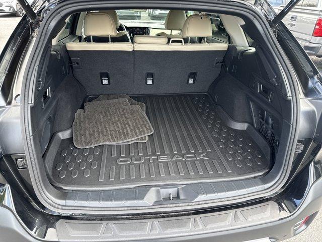 Photo of 2022 Crystal Black Silica Subaru Outback