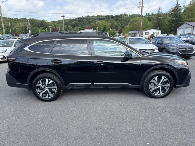 Photo of 2022 Crystal Black Silica Subaru Outback