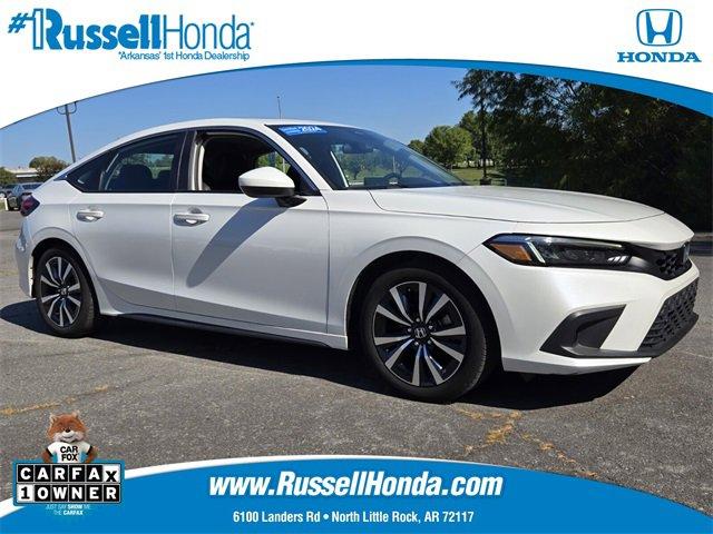 Photo of 2024 Platinum White Pearl Honda Civic