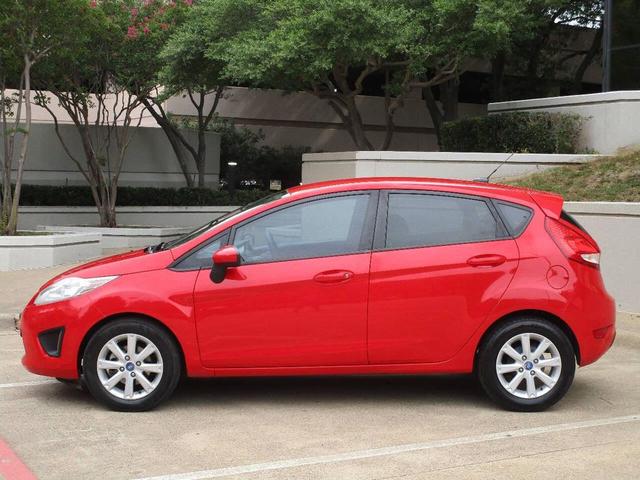 Photo of 2012 Red Ford Fiesta