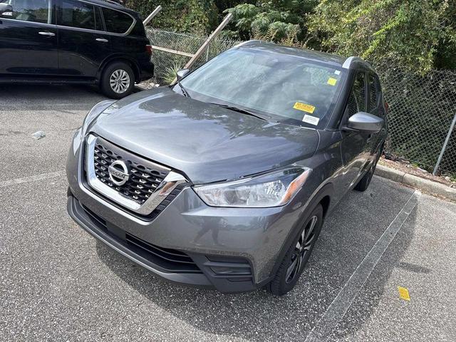 Photo of 2020 Gun Metallic Nissan Kicks