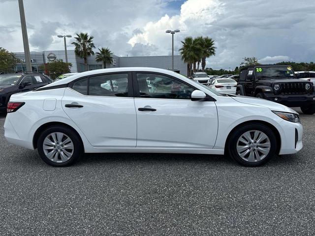 Photo of 2024 Cloud White Nissan Sentra