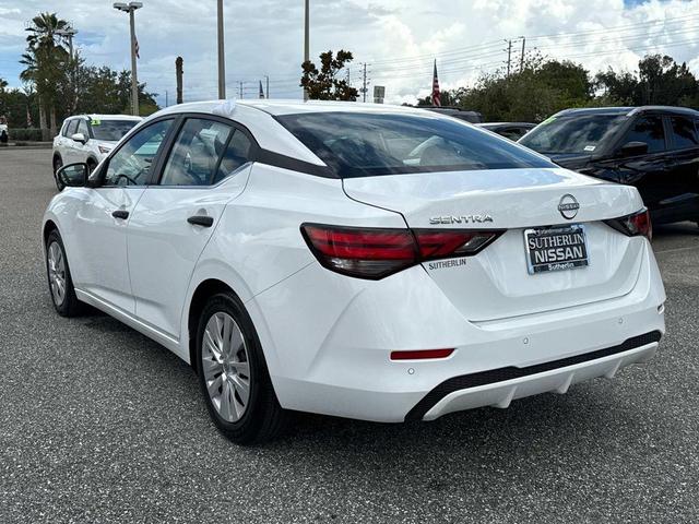 Photo of 2024 Cloud White Nissan Sentra