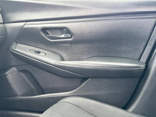 Photo of 2024 Cloud White Nissan Sentra