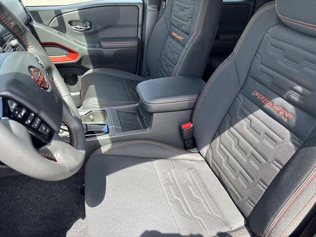 Photo of 2025 Boulder Gray Metallic Nissan Frontier