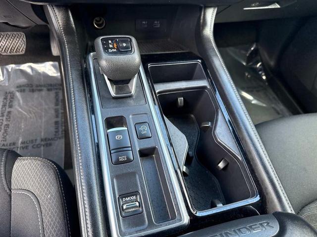 Photo of 2024 Brilliant Silver Metallic Nissan Pathfinder
