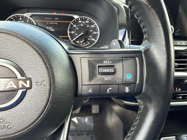 Photo of 2024 Brilliant Silver Metallic Nissan Pathfinder