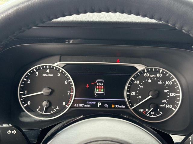 Photo of 2024 White Nissan Pathfinder