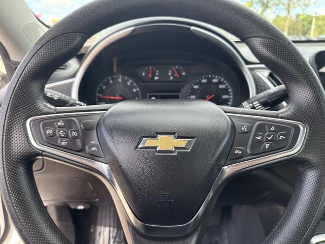 Photo of 2023 Summit White Chevrolet Malibu